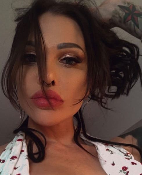 Hello gentleman!!!! Are you looking for an AMAZING experience?  Allow me to introduce myself...  Sexy, sweet and young , a genuinely friendly, cheerful young woman, always eager to please. I'll rip your shirt off and send your buttons flying if I like you!  I'm 27 years old, perfect shape and proportions, soft and fragrant skin, natural breast , beautiful and pert butt and stunning legs. I go to the gym daily, I try to take care of my body and especially my mind.  Always well dressed in tasteful clothes, lace lingerie and heels, I try to present myself impeccably, whether for the bedroom or for dinner