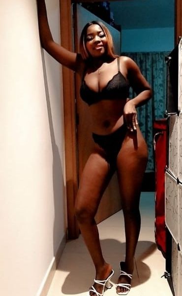Hi! My name is Vivian an I'm a passionate,young exotic lady from Africa with a warm and welcoming personality,forever smile and a curious mind. I am easy going with a natural chocolate soft skin and pretty curves. I offer classy and good services without rush. I am sure to leave you with a long lasting impression so feel free to write me on Whatsapp?