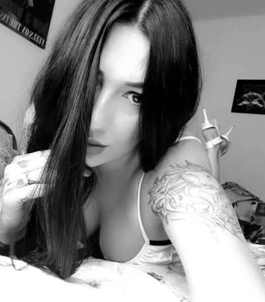 Ciao! Veni a incontrarmi e non ti ripentirai mai di tua scelta. Ti aspetto in un ambiete tranquillo e pulito. Foto vere e recenti, confermo con tatuaggi. Solo chiama e fai tuo appuntamento. Ti aspetto! Baci!