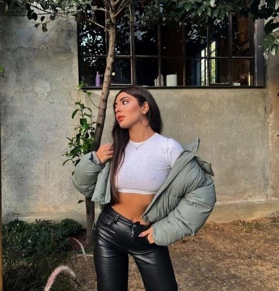 Young and fresh curvy beautiful lady with huge boobs and silky skin! offering a lot of services and fun for gentlemen , you will enjoy every moment with her.
