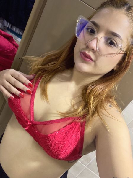 Holissss♡.  No hago encuentros ❌. 

 Me dicen Sam, soy muy pervertida y me encantaria verte acabar💦💦.
📹 Video llamadas, sexting y packs personalizados 📸. 
 Transferencia: mercado pago, y paypal💳.
 
Me podes hablar por tele: @camgirls.
WhatsApp ✅.